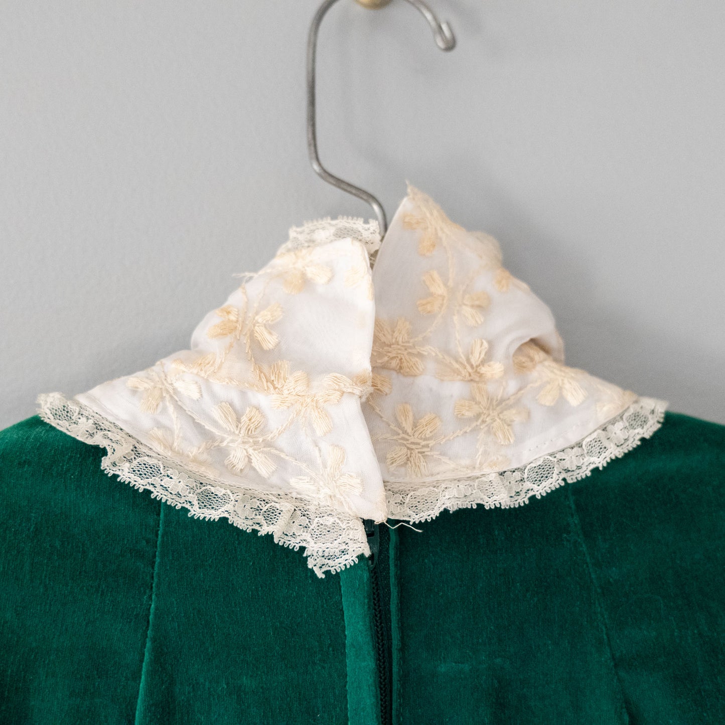 vintage 70s emerald green velvet maxi dress