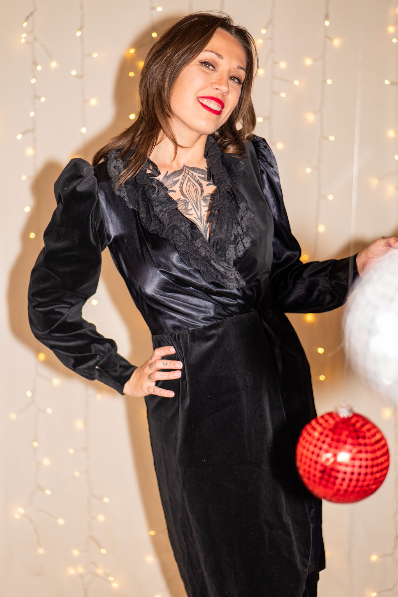 maison d' ellas haute couture vintage 60s velvet satin wrap dress with lace collar