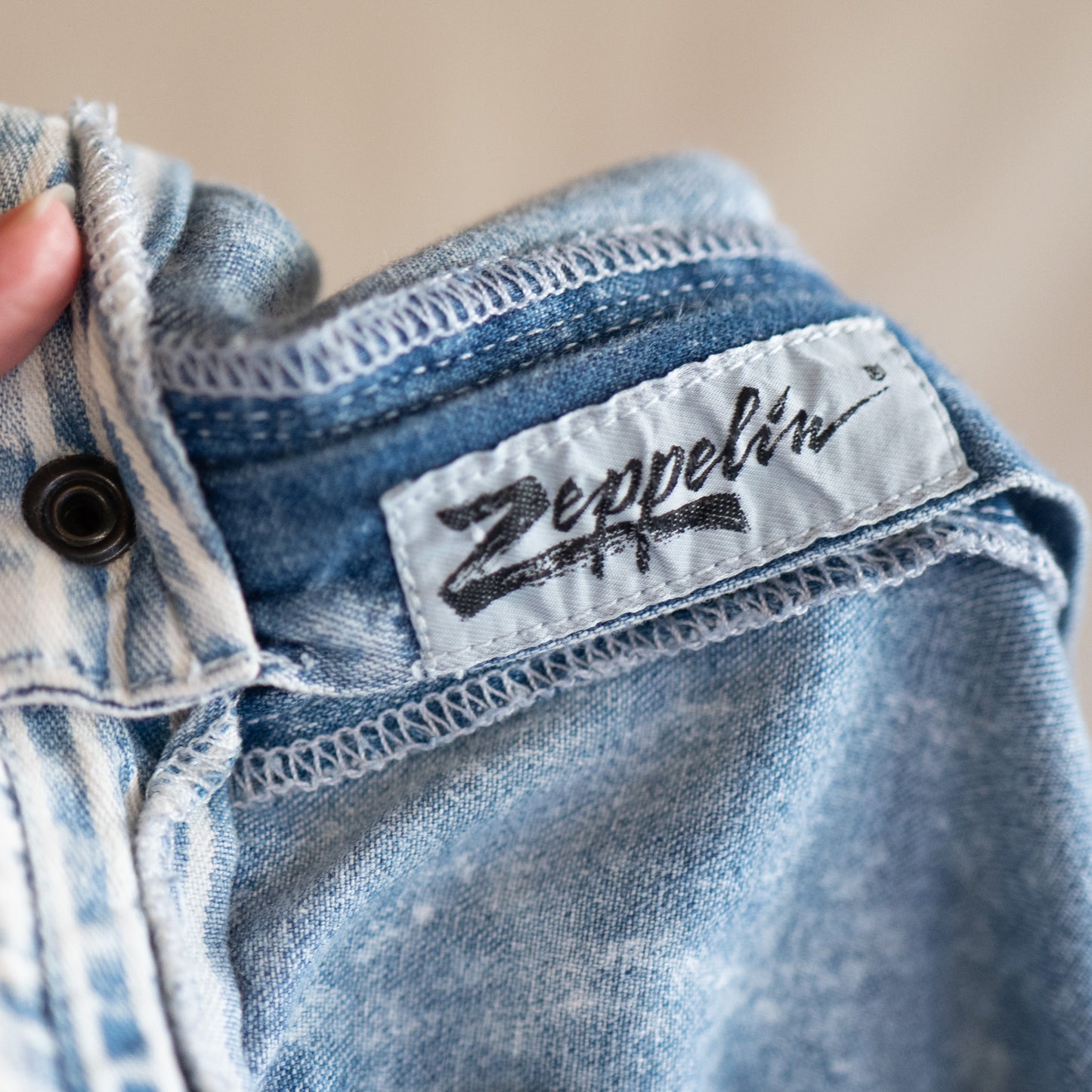 vintage 80s acid wash jeans / 32" waist