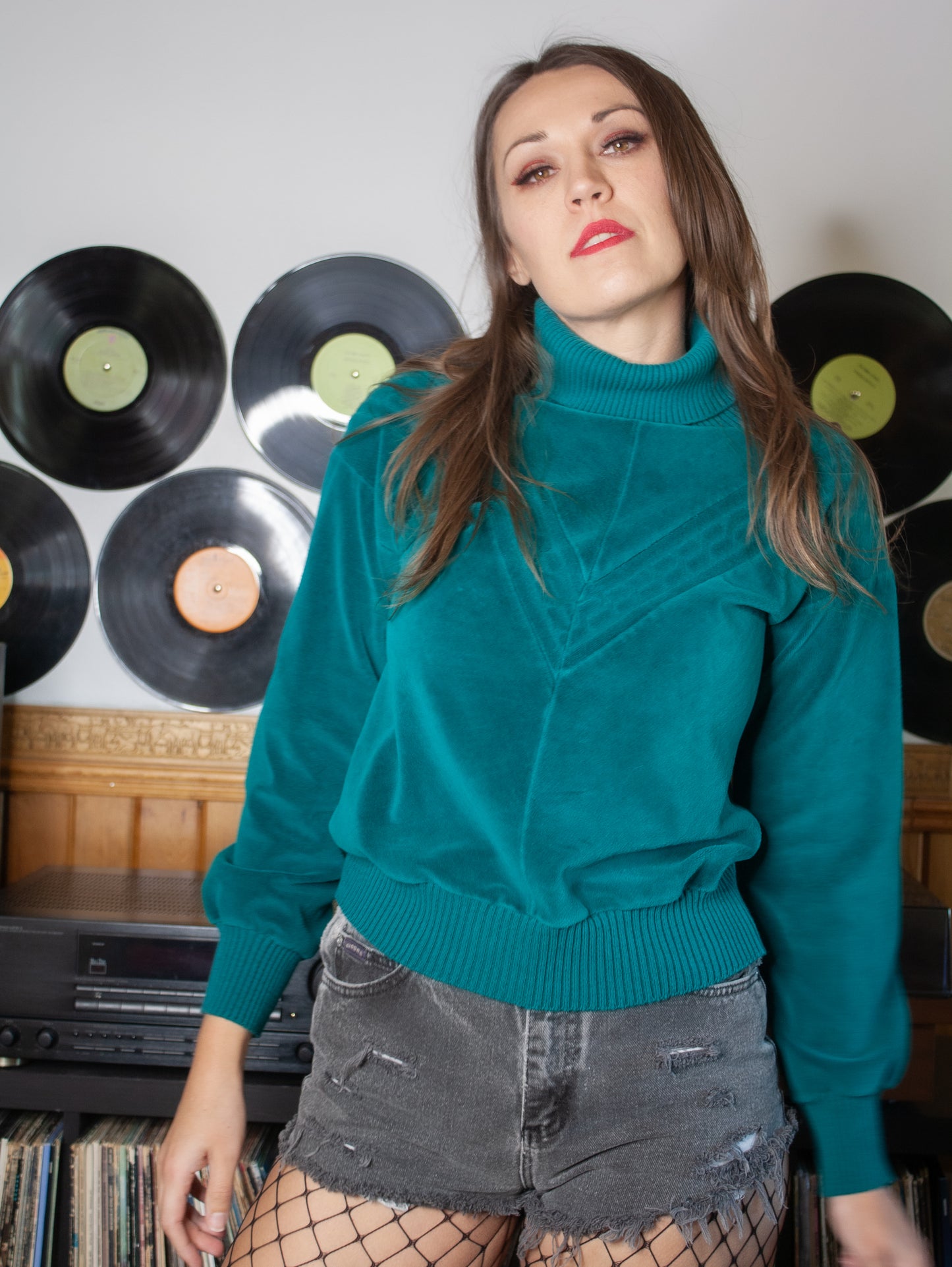 vintage 80s emerald green velvet turtleneck sweatshirt