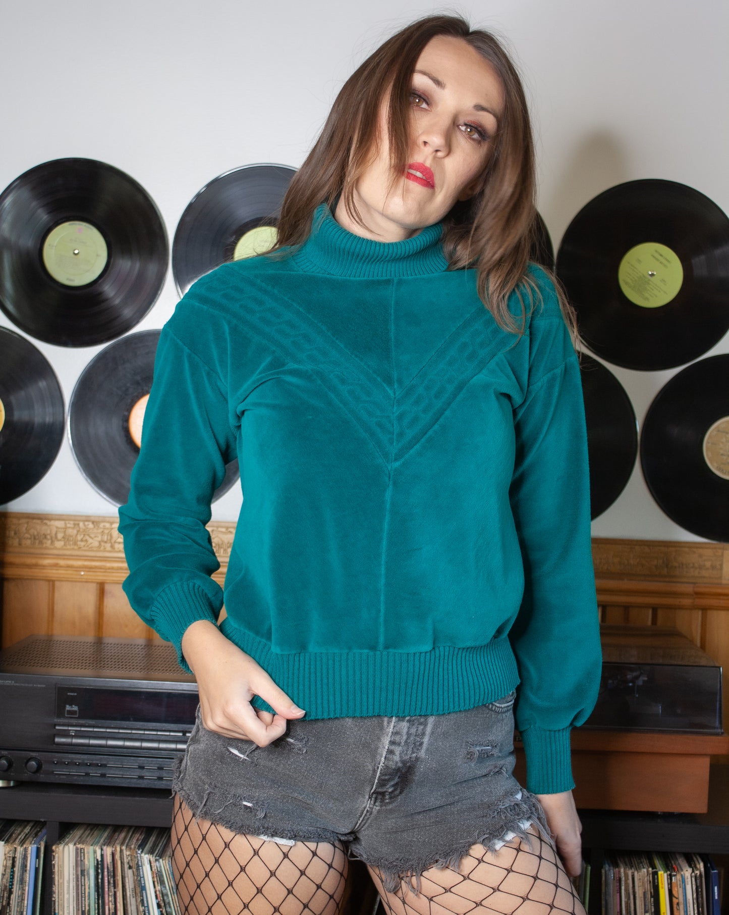 vintage 80s emerald green velvet turtleneck sweatshirt