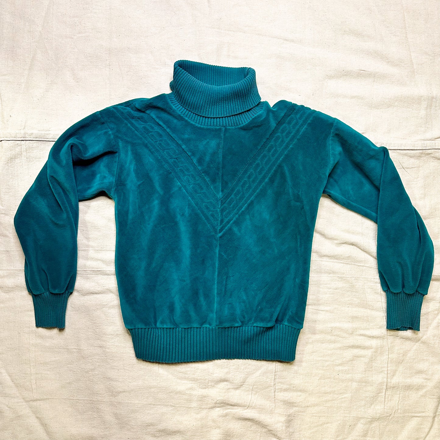vintage 80s emerald green velvet turtleneck sweatshirt