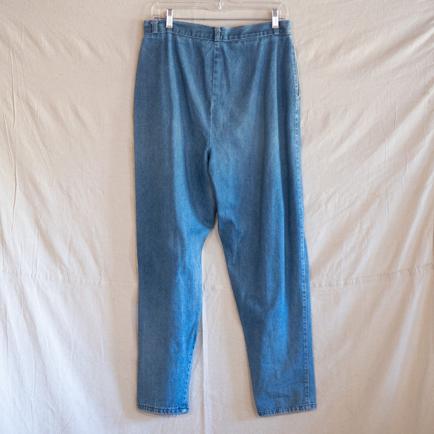 PIZZAZZ vintage 80s studded high waisted mom jeans / 31x28