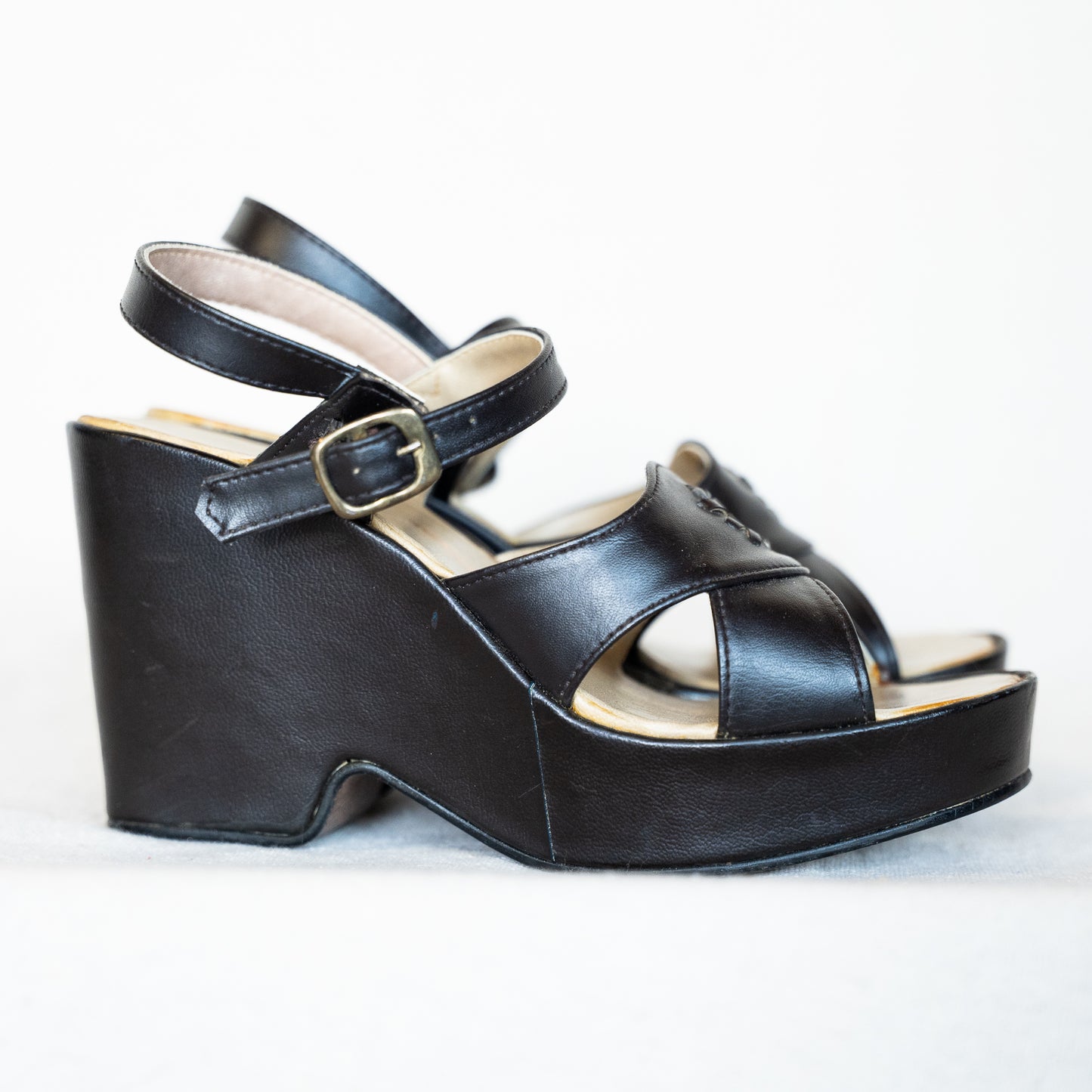 vintage 70s strappy platform sandals disco heels / size 7