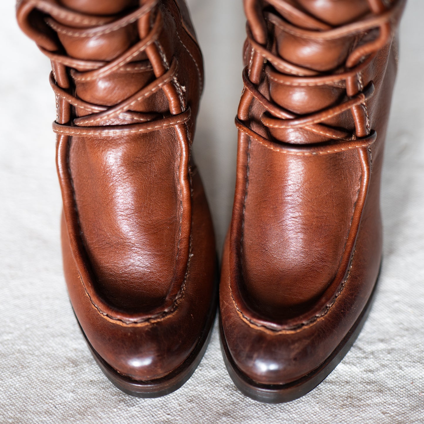 vintage 80s FRYE lace up tall leather boots / size 5.5