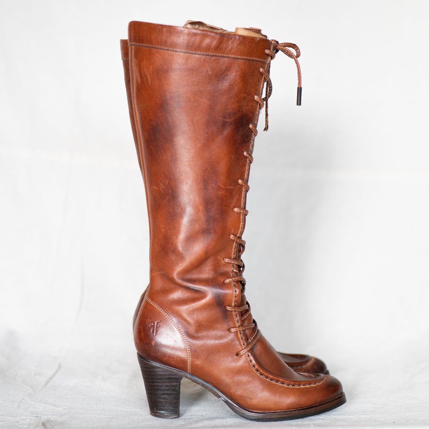 vintage 80s FRYE lace up tall leather boots / size 5.5