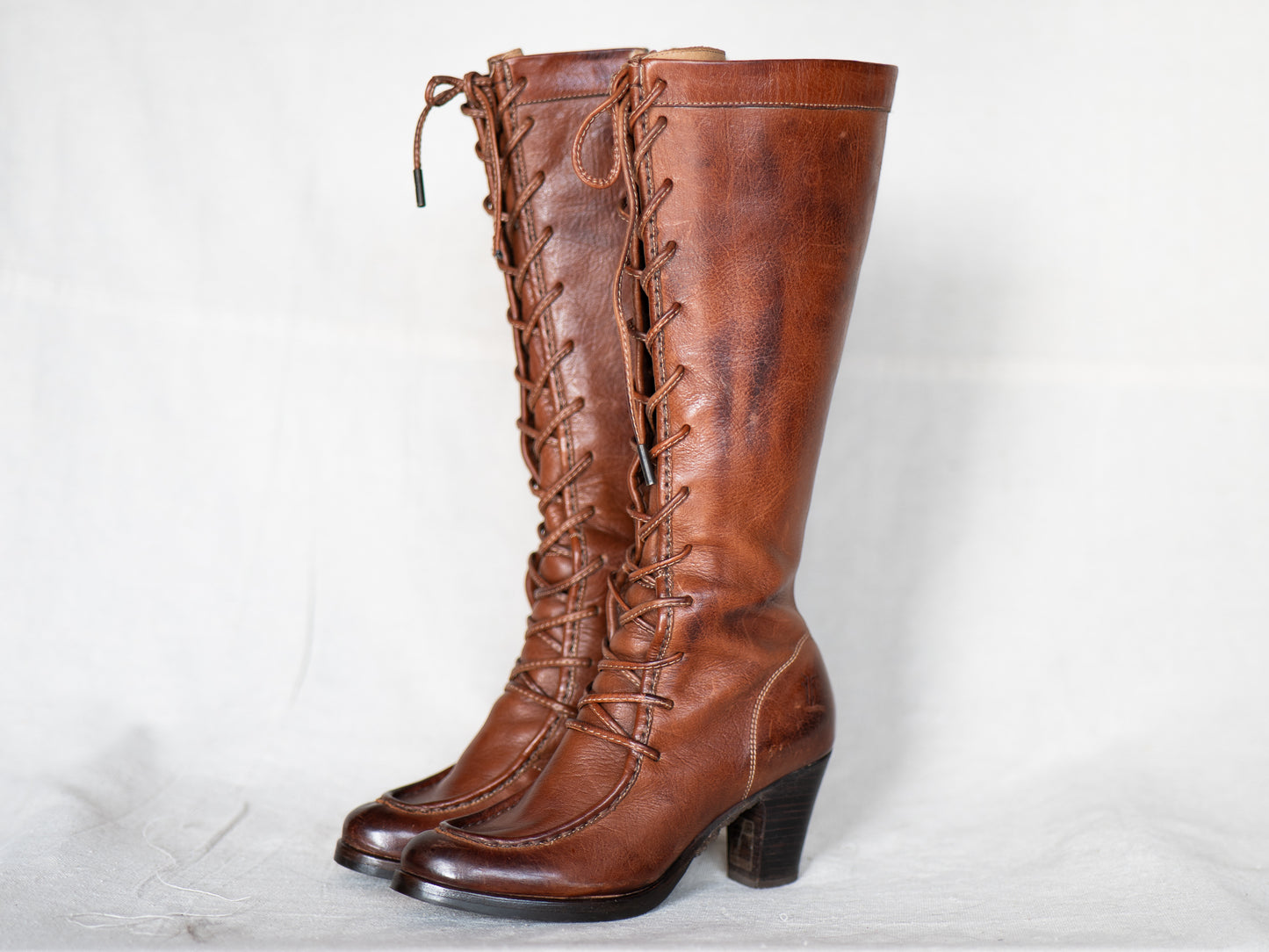 vintage 80s FRYE lace up tall leather boots / size 5.5