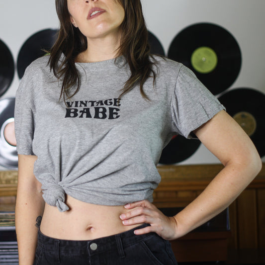VINTAGE BABE upcycled basic grey tee