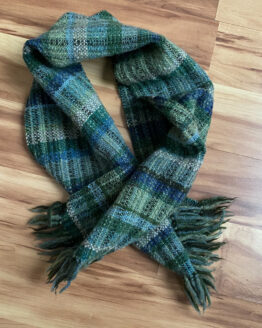 green-woven-scarf-7