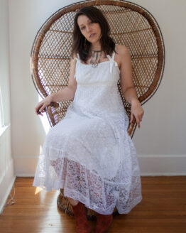 70s-lace-ribbon-white-dress-1