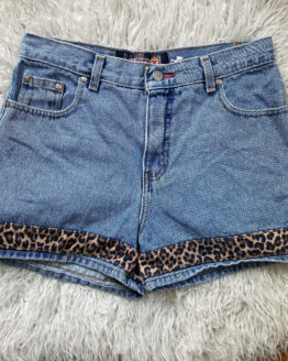 90s-denim-leopard-shorts-1